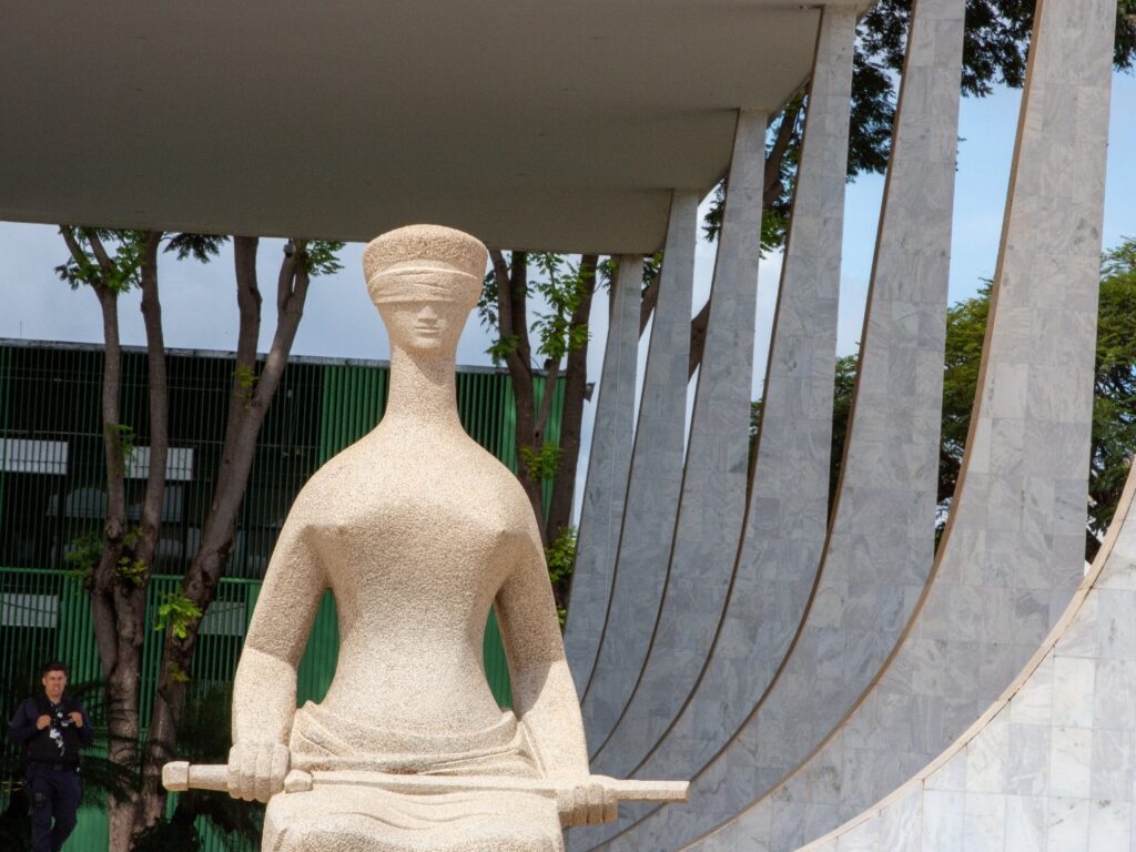 Foro privilegiado no Brasil — debate sobre imunidade e justiça para políticos