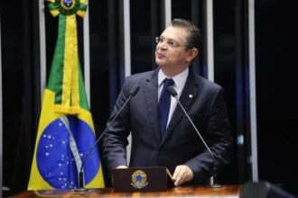 PEC da Anistia avança após Moraes suspender Lei da Dosimetria